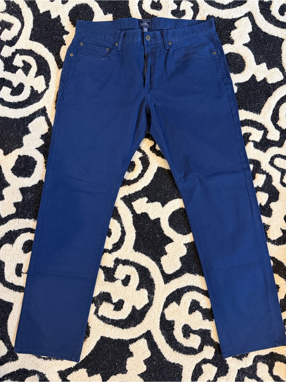 GAP Men's Slim stretch khakis- Blue- 34x30
